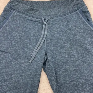 Athleta gray drawstring sweat capris size medium thumbnail 2