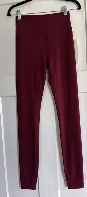 Lululemon Size 6 Wunder Train HR 31” Leggings thumbnail 3