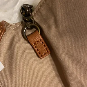 J.Crew 100% Leather Purse /Clutch tan/ brown color excellent condition thumbnail 5