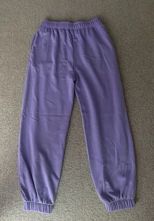 amazon purple sweatpants thumbnail 1
