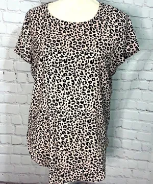 EUC Ann Taylor Cheetah Print Blouse - Size Med thumbnail 1