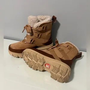 SOREL TÍVOLI Women's Brown and Cream Winter Boots thumbnail 4