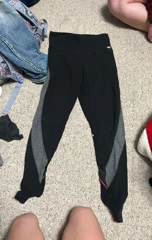 PINK Victoria’s Secret Legging thumbnail 2