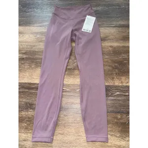 Lululemon Wunder Under SmoothCover High Rise 25” Lavender Lux Size 4 NWT thumbnail 3