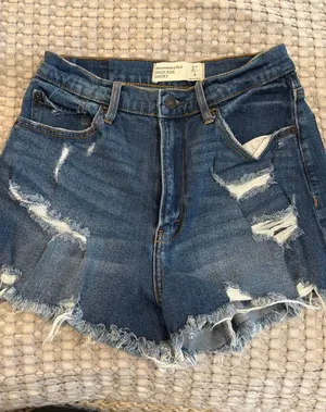 Abercrombie High Rise Shorts Size 27 thumbnail 1