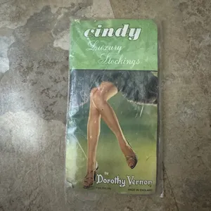 Cindy Luxury Stockings By Dorthy Vernon Lavender One Size Made‎ In England thumbnail 2