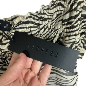 NWT Lioness Women’s District Sheer Asymmetrical Top in Zebra Print Size XL thumbnail 6