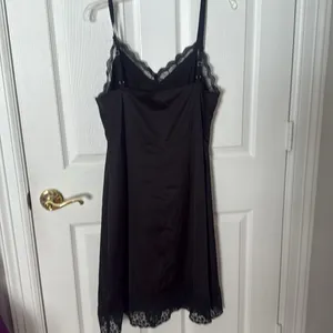 Elegant Black Lace Trim Slip Dress/sleep dress size large thumbnail 5