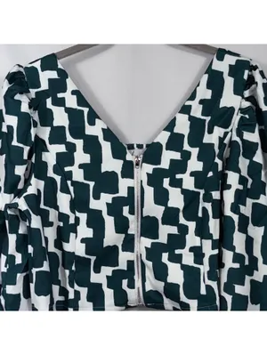 Boutique Geometric Puff Sleeve Crop Top Large NWOT thumbnail 2