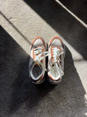 Universal Thread Sneakers Women’s thumbnail 4