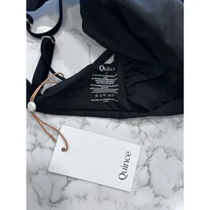NWT Quince Black Italian V-Neck Bikini Top Size Medium thumbnail 5