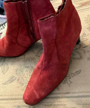 FINAL MARKDOWN Ladies suede booties 8 1/2 wide Size 8.5 thumbnail 1