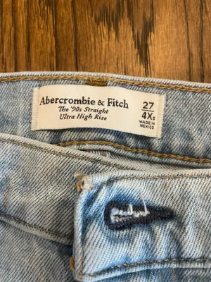 Abercrombie Jeans Ultra High-Rise 90s Straight thumbnail 3