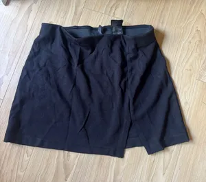 H&M Black Mini Skirt thumbnail 1