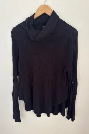 We The Free Free People Black Waffle Knit Cowl‎ Neck Thermal Top Raw Hem Large thumbnail 1