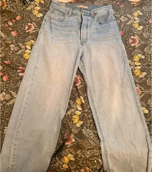 Levi’s Ribcage Straight Jeans thumbnail 4