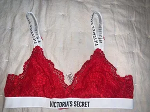 PINK - Victoria's Secret Bralette thumbnail 1