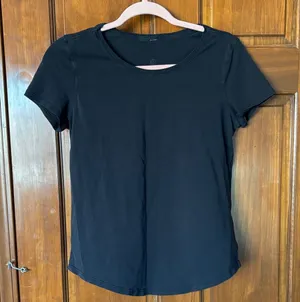 Lululemon Black Women's Top thumbnail 1