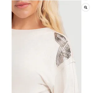 NWT Jessica Simpson Women's Khissa Embellished Crewneck Top|Sweatshirt size M thumbnail 2