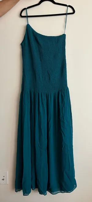 Asymmetrical Dress With Gathered Body thumbnail 3
