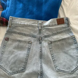 BDG Jeans High-Rise Loose Baggy thumbnail 5