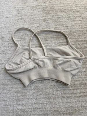 Prozi’s sports bra White thumbnail 5