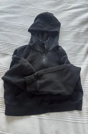 Lululemon Scuba Half-Zip thumbnail 1