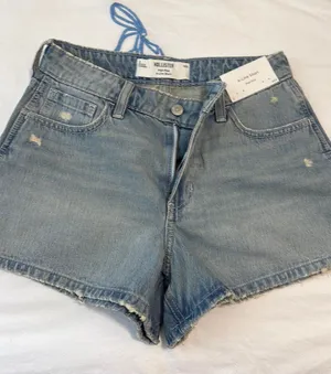 Hollister High-Ride A-Line Shorts thumbnail 1