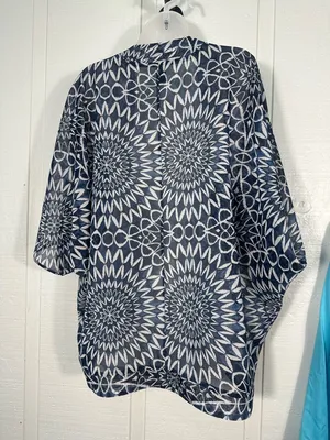 Gap Blue and Tan Lightweight Cardigan Size Medium/Large EUC thumbnail 6