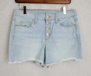 Universal Thread Denim Shorts Sz 6 Light Blue High Rise Midi Button Fly Fray Hem thumbnail 1