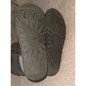UGG grey boots thumbnail 5