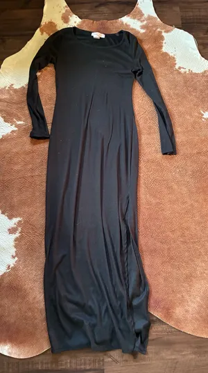 Sweet Adelyn black long maxi dress size medium Needs to be lint rolled thumbnail 1