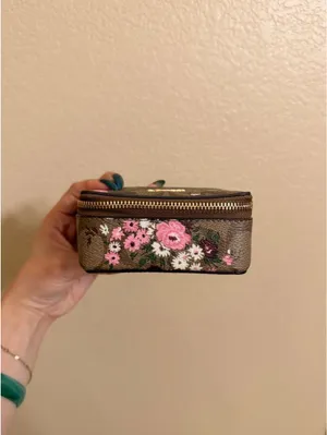 Floral Coach Jewelry Box thumbnail 4