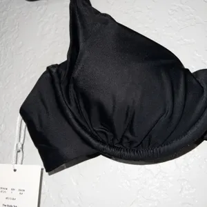 NWT Black The Sicily Swimsuit Top Size Large thumbnail 4