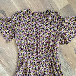 A.L.C. Floral Tilly Dress Size 6 thumbnail 8