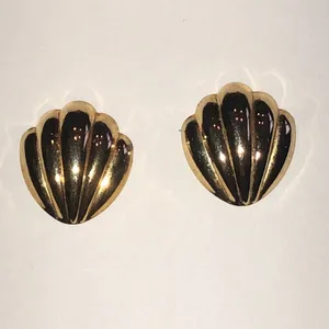 Gold Tone Vintage Boho Shell Earrings thumbnail 2