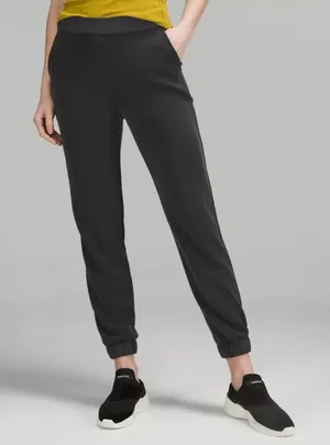 Lululemon Softstreme Relaxed High Rise Pant Black Commuter‎ Travel Womens 10 thumbnail 1