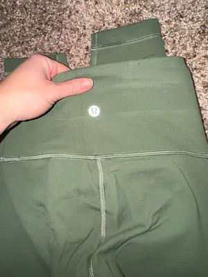 Lululemon Wunder Under Leggings 25" thumbnail 3