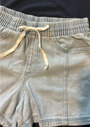 Universal Thread Jean Cotten Shorts Blue Size M thumbnail 2