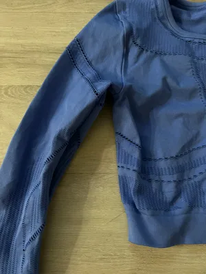 Fabletics Workout Top thumbnail 3