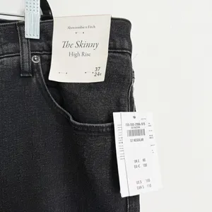 Abercrombie Jeans Size 24 Black Denim Split Hem‎ High Rise Skinny Pants Capsule thumbnail 6