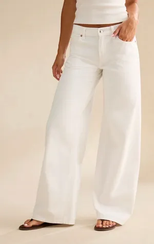 American Eagle Outfitters White Low-Rise Baggy Ultra-Wide Leg Jean thumbnail 1