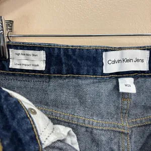 Calvin Klein Jeans Indigo Denim Mini Skirt Size W29 thumbnail 5