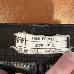 Free People Jeans Womens Sz 25 black Mid‎ Rise Straight Leg thumbnail 4