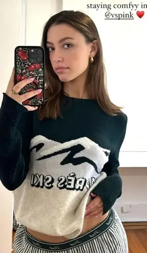 VS PINK Collegiate Knit Crewneck Sweater, Deep Forest Apres Ski sz M NWT $69 thumbnail 1