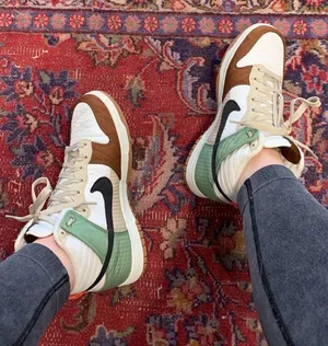 Nike Dunks High top “Toasty” thumbnail 1