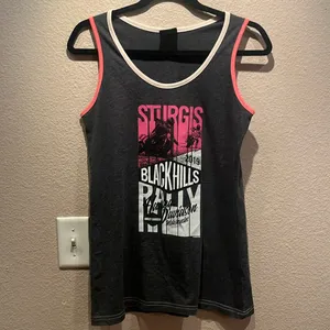Harley-Davidson Women’s Sturgis Badlands 2019 Tank Top Size Medium thumbnail 2