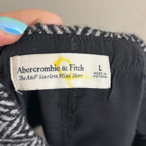 ✨Abercrombie & Fitch Scarlett Mini Sz Large Short✨ thumbnail 5