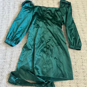 Lucy In The Sky Miley Puff Sleeve Wrap Dress In Hunter Green thumbnail 6