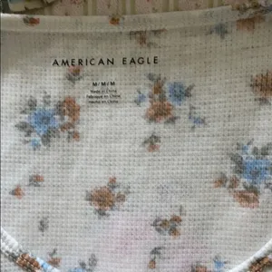 American eagle shirt sleeve thumbnail 2